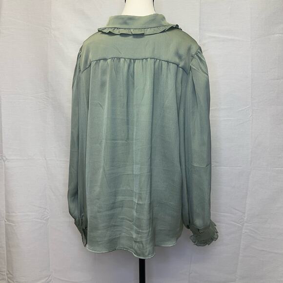 Max Studio Green Textured Button-Up Blouse with Ruffle Cuffs Size XL - Picture 3 of 9